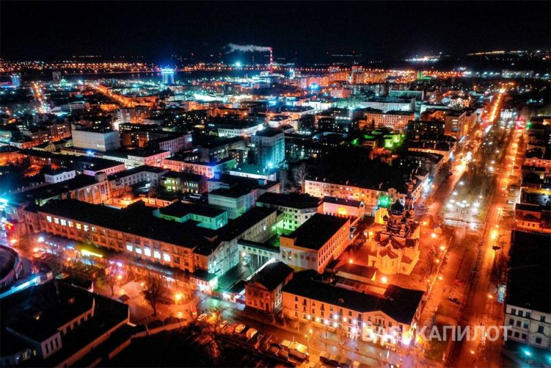 Ночной Брест. Фото: ВаськаПилот