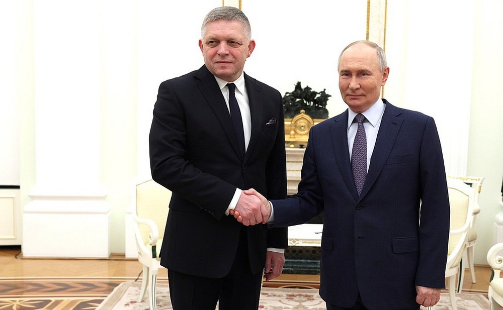 Роберт Фицо и Владимир Путин в 2024 году